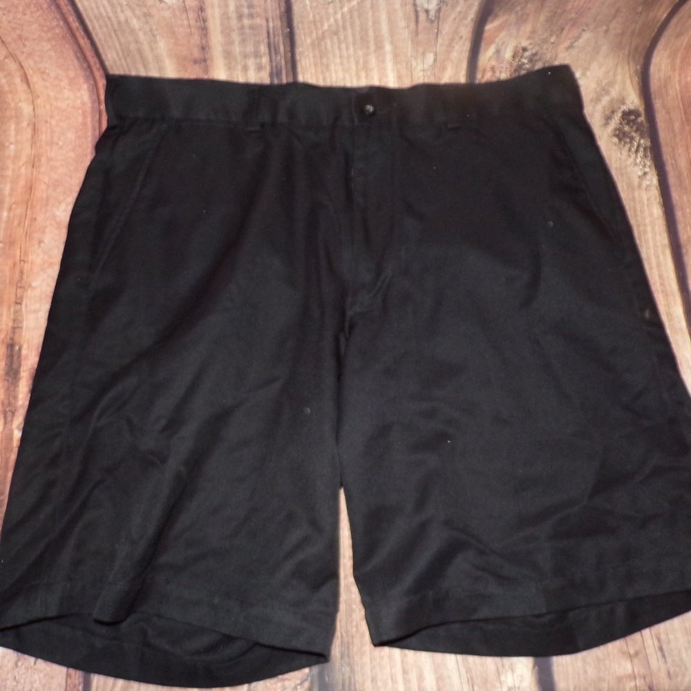 PGA Tour Shorts Men’s Size 36 Black 9.5 Inch Inseam